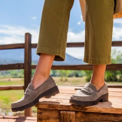 Born Shoes Carrera Store